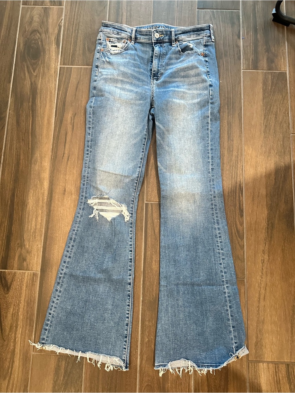 American Eagle Outfitters Light Blue Super High-Rise Flare Jeans 8 Long - Picture 2 of 6